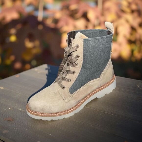 Bionica Womens All Weather Derinda Cashmere Suede Combat Boots Size 9 - Picture 1 of 9